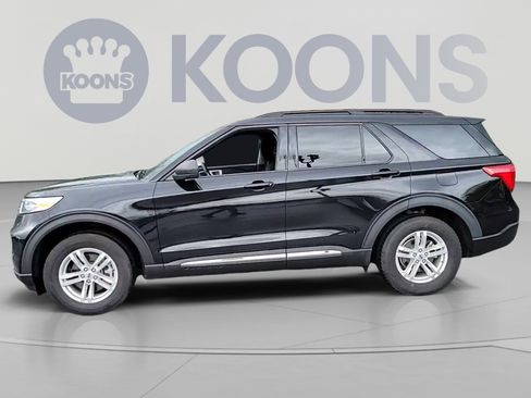 Used 2021 Ford Explorer XLT AWD/4WD image 8
