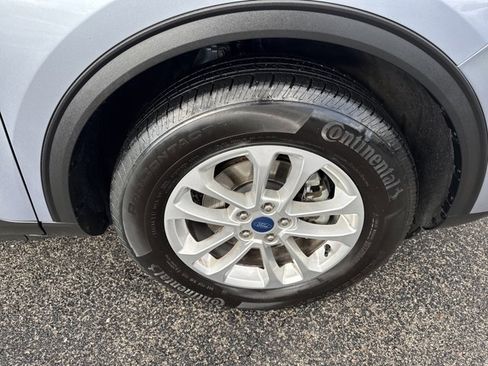 Used 2022 Ford Escape SE w/ Convenience Package image 2