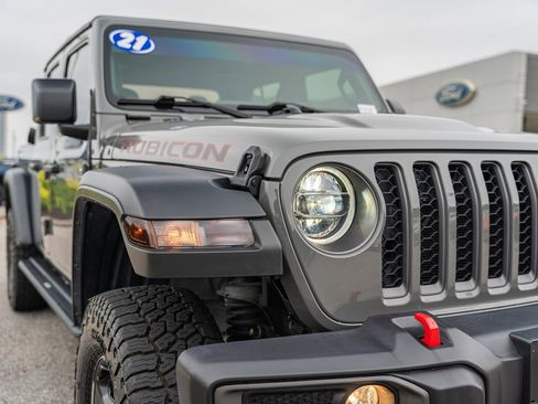 Used 2021 Jeep Gladiator Rubicon w/ Safety Group image 11