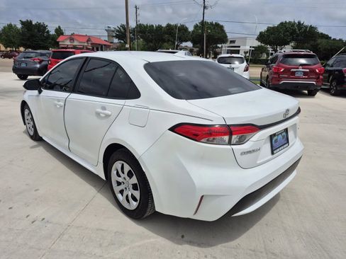 Used 2020 Toyota Corolla LE FWD image 8