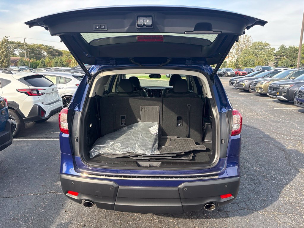 Certified 2026 Subaru Ascent Premium AWD/4WD image 8