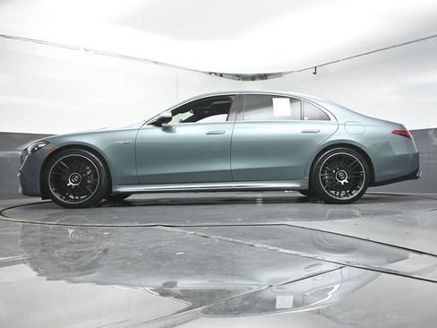 Used 2025 Mercedes-Benz S 63 AMG S image 37