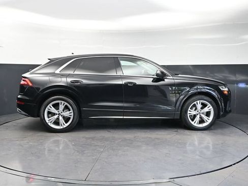 Used 2023 Audi Q8 Prestige AWD/4WD image 5