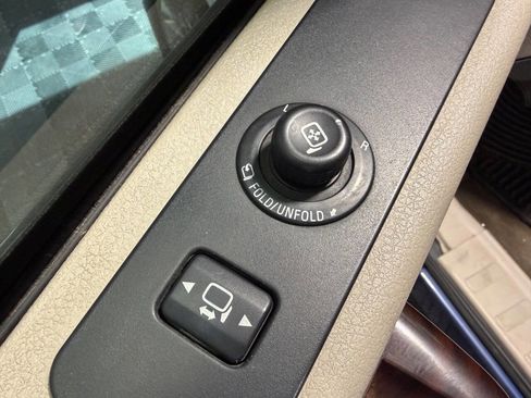 Used 2010 Ford F250 Lariat image 22