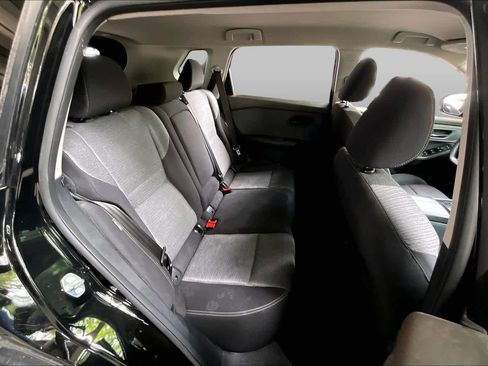 Used 2021 Nissan Rogue S FWD image 20