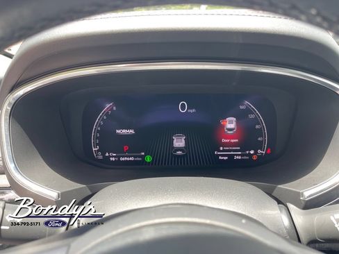 Used 2022 Acura MDX SH-AWD w/ Advance Package image 4
