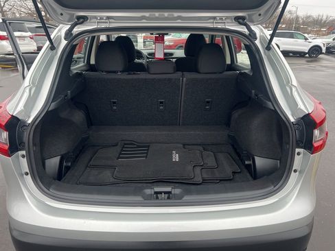 Certified 2022 Nissan Rogue Sport S image 12