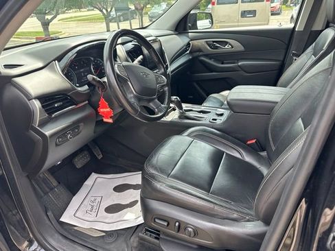 Used 2020 Chevrolet Traverse RS AWD/4WD image 9
