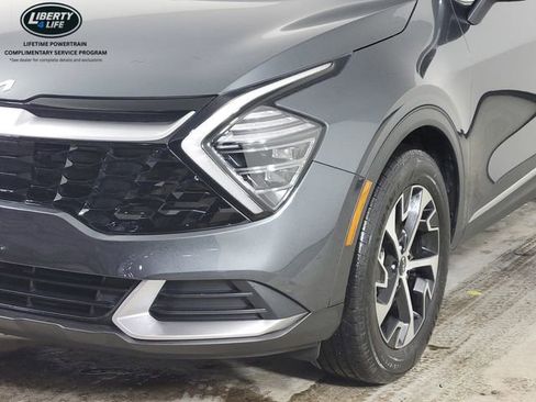 Used 2024 Kia Sportage EX image 9