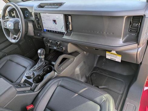 New 2025 Ford Bronco Big Bend w/ Black Diamond Package image 23