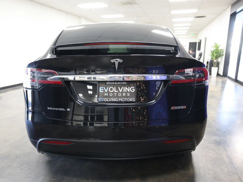 Used 2018 Tesla Model X P100D image 8