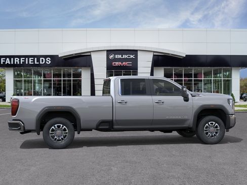 New 2026 GMC Sierra 2500 SLE w/ SLE Value Package; AWD/4WD image 5