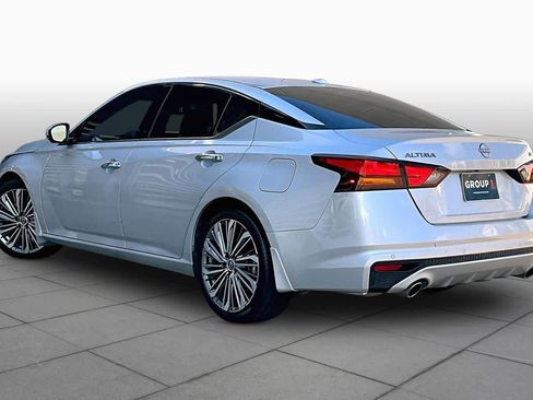 Certified 2024 Nissan Altima 2.5 SL FWD image 12
