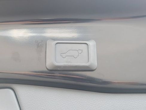 Used 2025 Toyota RAV4 XLE w/ Convenience Package AWD/4WD image 25