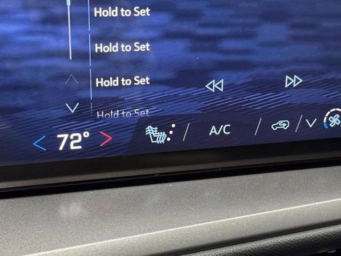 New 2026 Chevrolet Traverse LT w/ Driver Confidence Package image 7