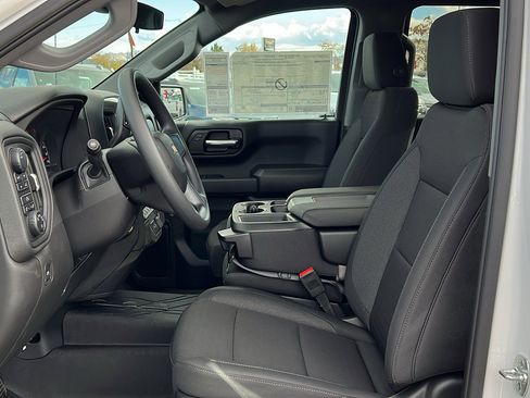 New 2025 Chevrolet Silverado 1500 Custom image 27