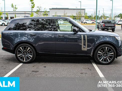 Used 2025 Land Rover Range Rover SE AWD/4WD image 6