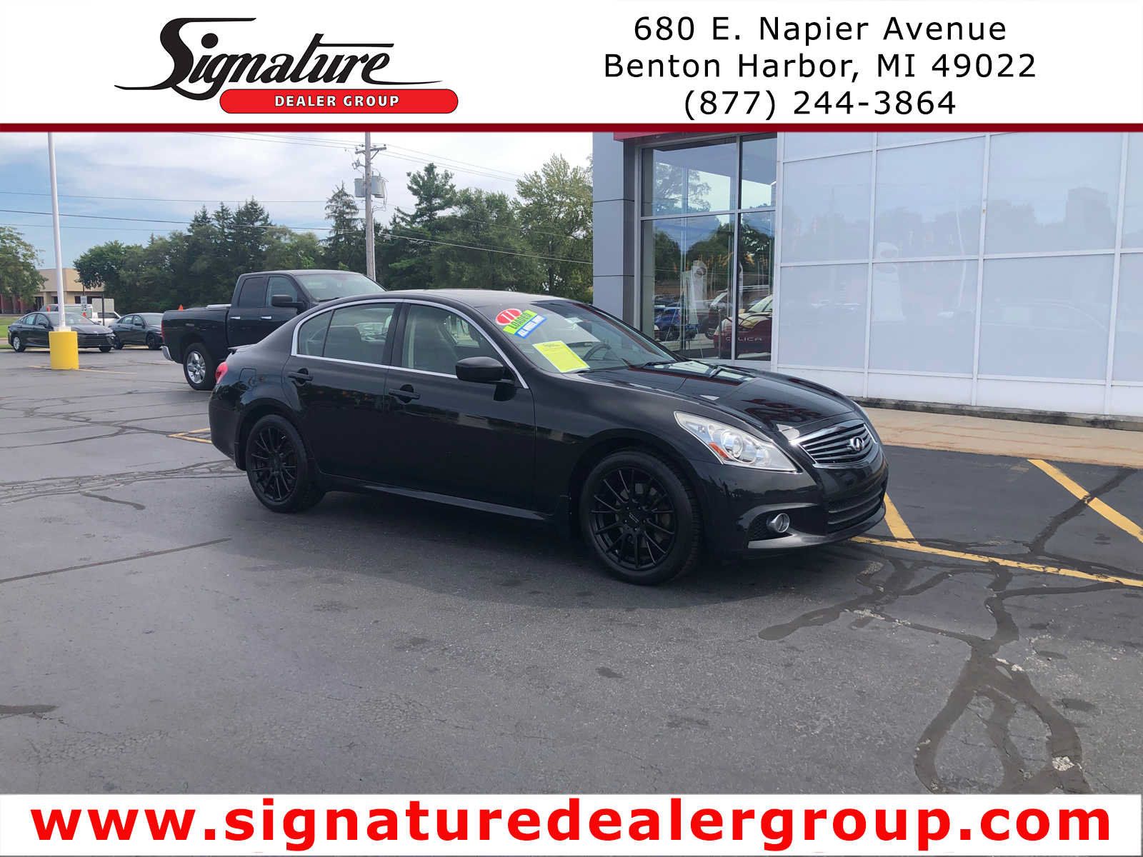 Used 2011 INFINITI G37 x Sedan w/ Premium Pkg AWD/4WD image 1