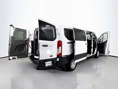 Used 2023 Ford Transit 350 XLT image 21