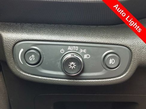 Used 2023 Chevrolet TrailBlazer RS AWD/4WD image 21