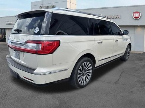 Used 2018 Lincoln Navigator L Reserve w/ Technology Package AWD/4WD image 4