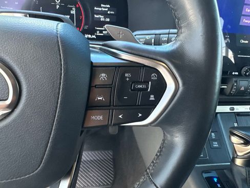Used 2024 Lexus GX 550 w/ Accessory Package (Z1) AWD/4WD image 30