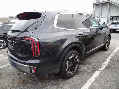 Used 2025 Kia Telluride EX image 4