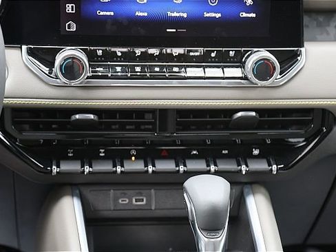 New 2024 Chevrolet Colorado ZR2 w/ ZR2 Bison Edition AWD/4WD image 13