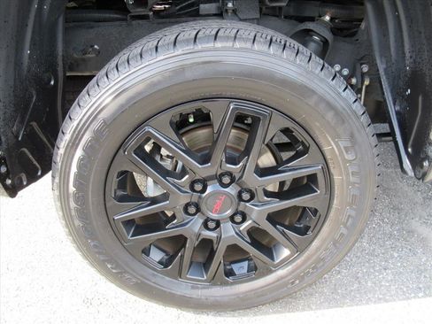 Used 2022 Toyota Tundra SR w/ SR Tow Package image 8