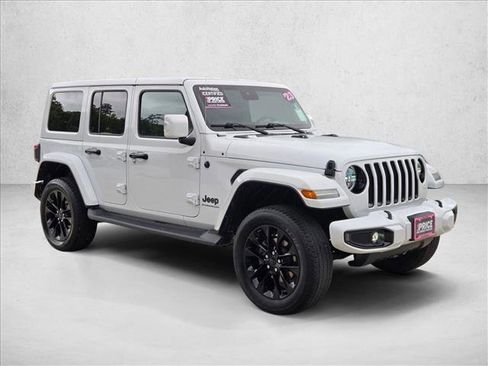 Used 2023 Jeep Wrangler Unlimited Sahara image 3