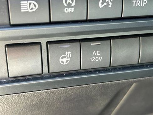Certified 2025 Toyota Tundra Limited AWD/4WD image 27