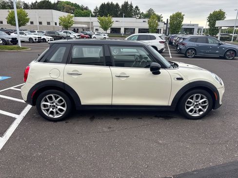 Used 2015 MINI Cooper 4-Door Hardtop FWD image 7