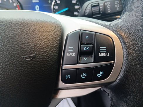 Used 2022 Ford Explorer XLT w/ Equipment Group 202A image 19