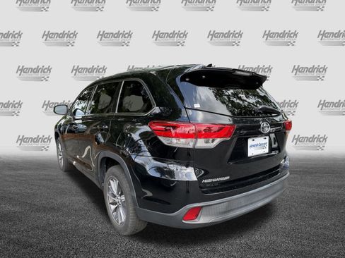Used 2018 Toyota Highlander XLE FWD image 7