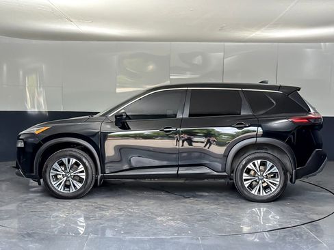 Used 2023 Nissan Rogue SV FWD image 6