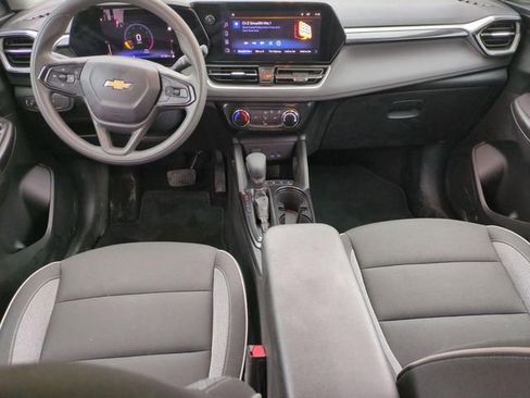 Used 2025 Chevrolet TrailBlazer LT image 19