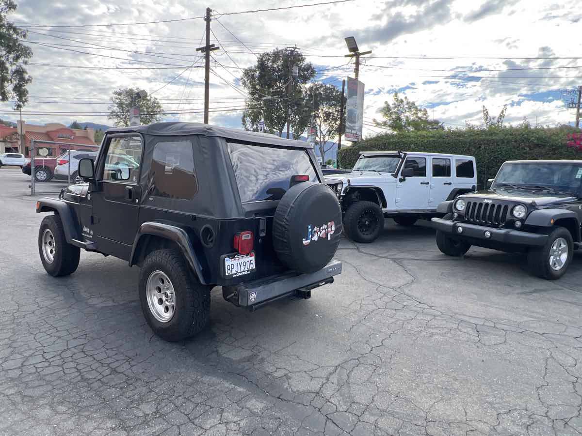 Used 2006 Jeep Wrangler X w/ Jeep 65th Anniversary Edition AWD/4WD image 8
