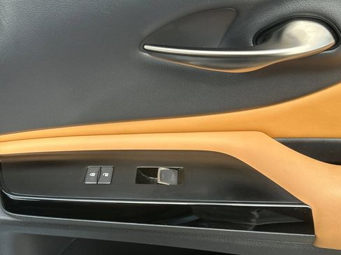 Used 2022 Lexus ES 300h w/ Premium Package FWD image 20
