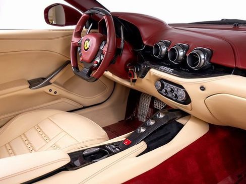 Used 2016 Ferrari F12 Berlinetta image 53