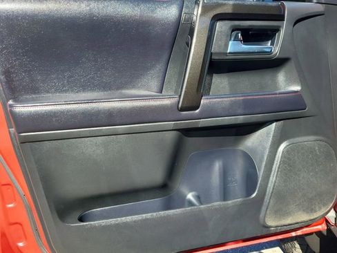 Used 2018 Toyota 4Runner TRD Off-Road Premium image 6