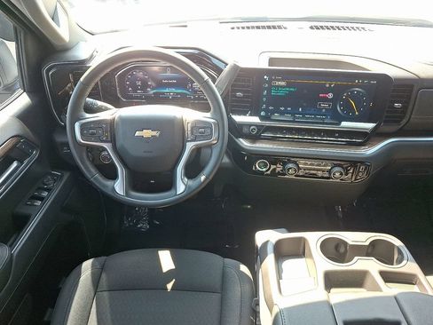 Certified 2024 Chevrolet Silverado 1500 LT AWD/4WD image 12
