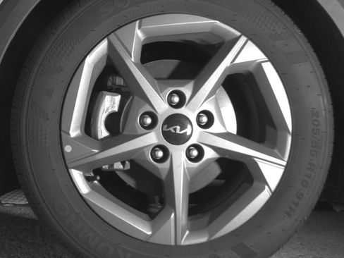 Used 2025 Kia K4 LXS image 11