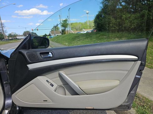 Used 2009 INFINITI G37 Journey w/ Premium Pkg image 15