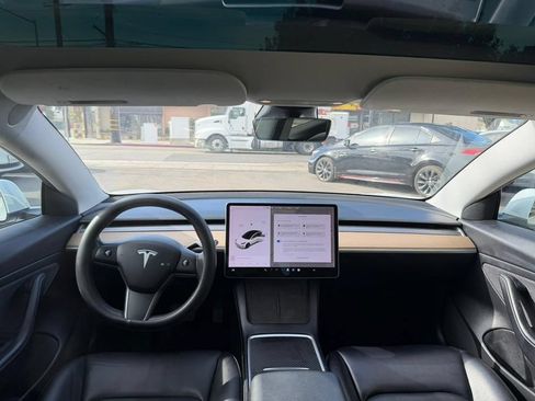 Used 2021 Tesla Model 3 Standard Range Plus RWD image 28