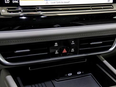 New 2026 Volkswagen Atlas SEL Premium R-Line image 15