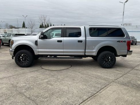 Used 2019 Ford F250 XLT image 5