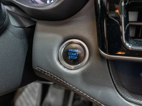 Used 2020 Toyota Highlander Limited image 28