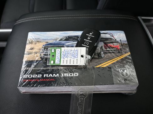Used 2022 RAM 1500 Big Horn AWD/4WD image 20