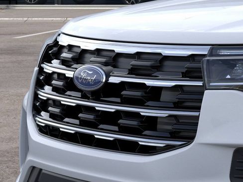New 2026 Ford Explorer Active AWD/4WD image 17