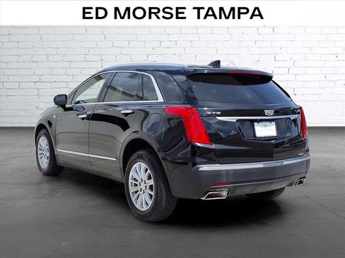 Used 2018 Cadillac XT5 FWD image 3